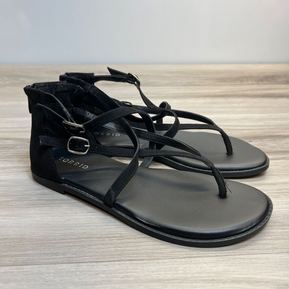 Torrid Sandals Women's 7.5 WW Wide Black Thong Flat Strappy Gladiator Buckle‎